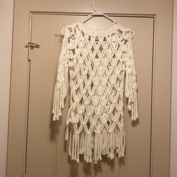 Cream stylish, woven, cutout sweater! - Picture 5 of 5